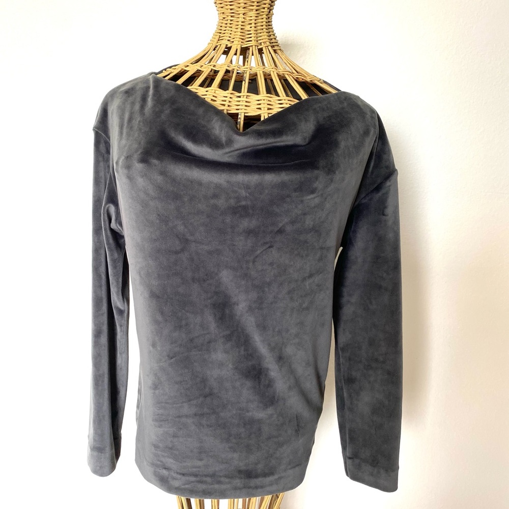 White House Black Market Gray Velour Top. Size S.